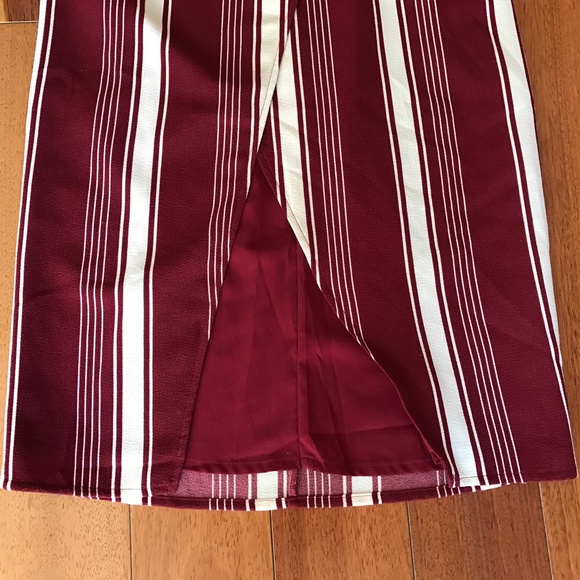 Lovers + Friends Burgundy Striped Short Sleeve Surplice Dress Small - Picture 8 of 12